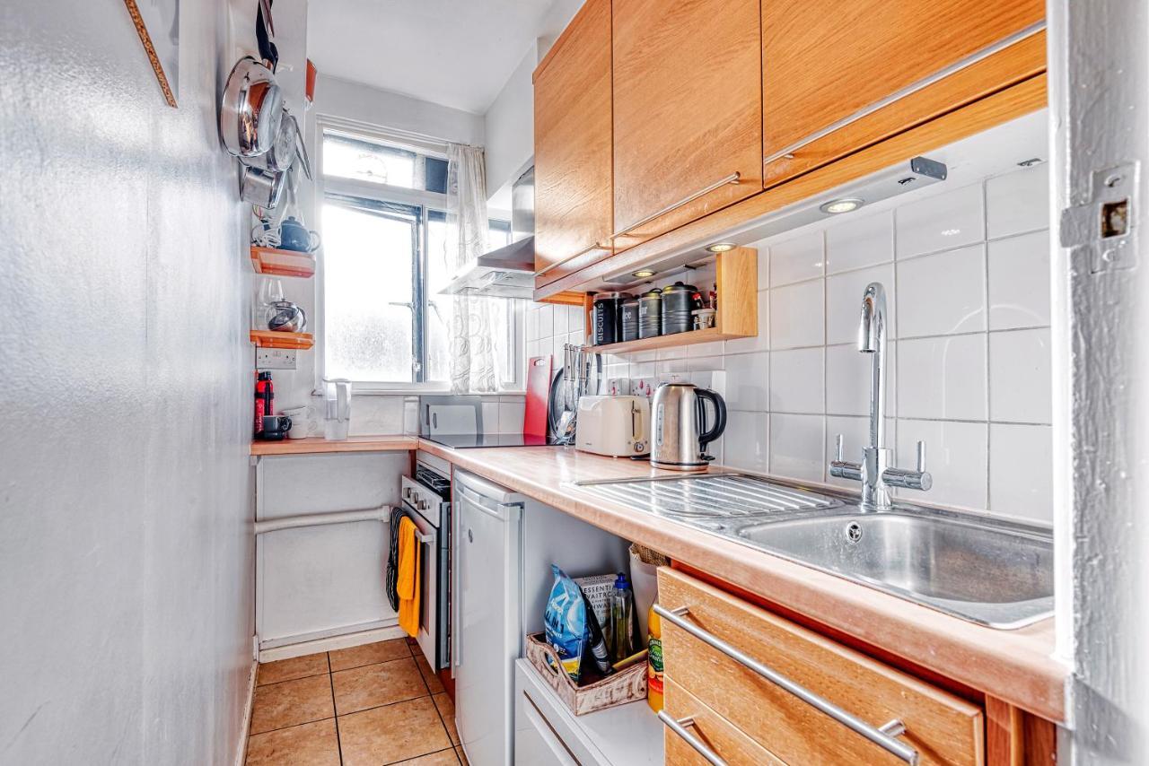 Apartment Warm And Welcoming In Putney By Underthedoormat *
