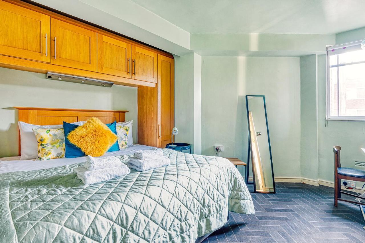 Apartment Warm And Welcoming In Putney By Underthedoormat London