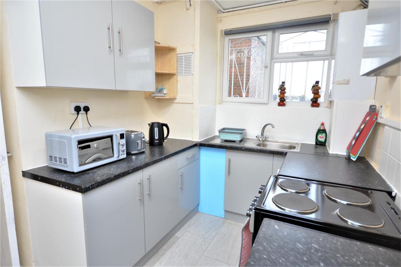 Zone 1, 3bedroom Maisonette With A View Leilighet London