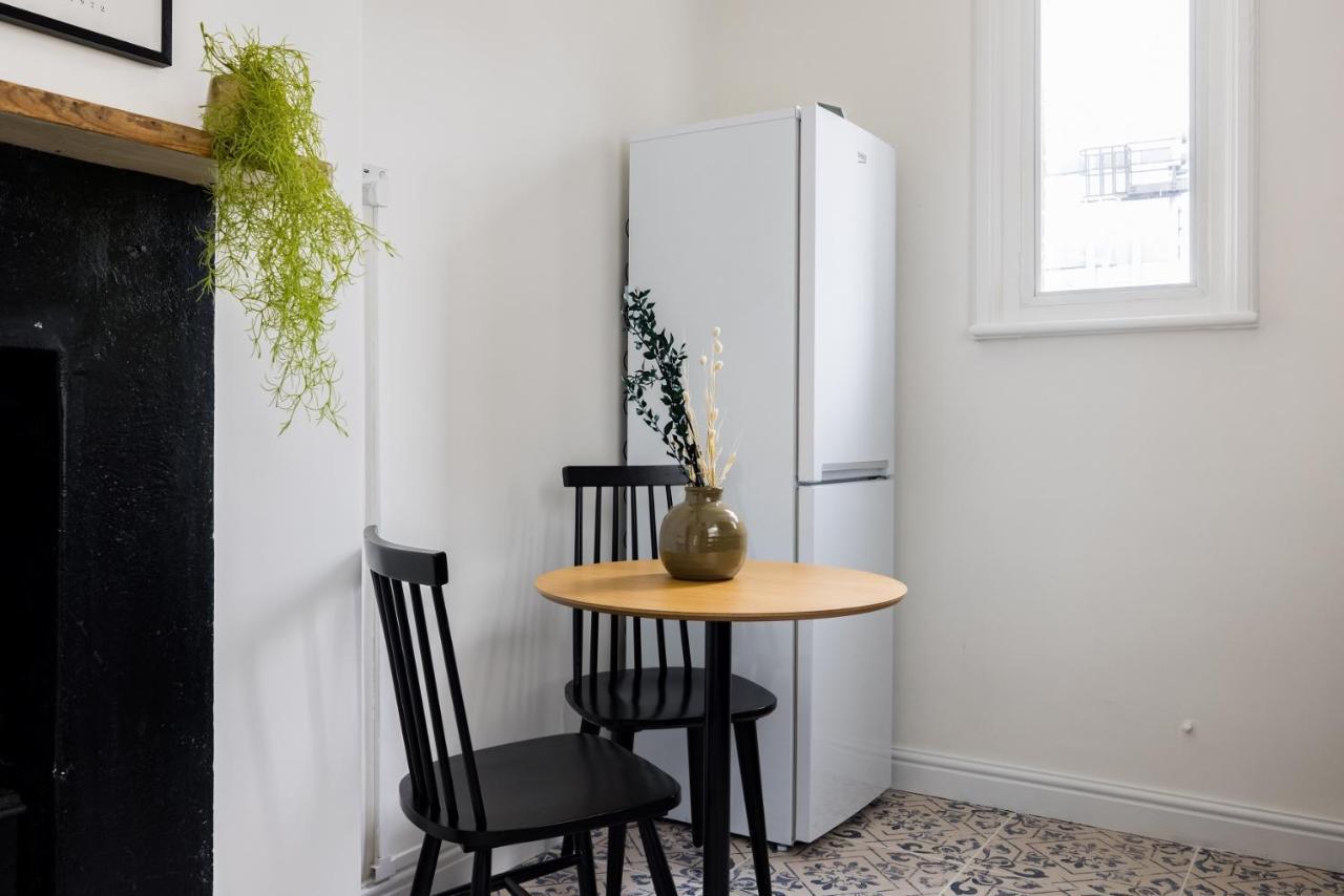 Apartamento The Bridge Escape - Stylish 2bdr House In The Heart Of