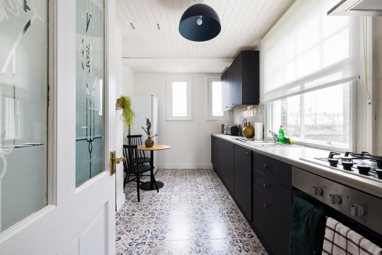 The Bridge Escape - Stylish 2bdr House In The Heart Of *