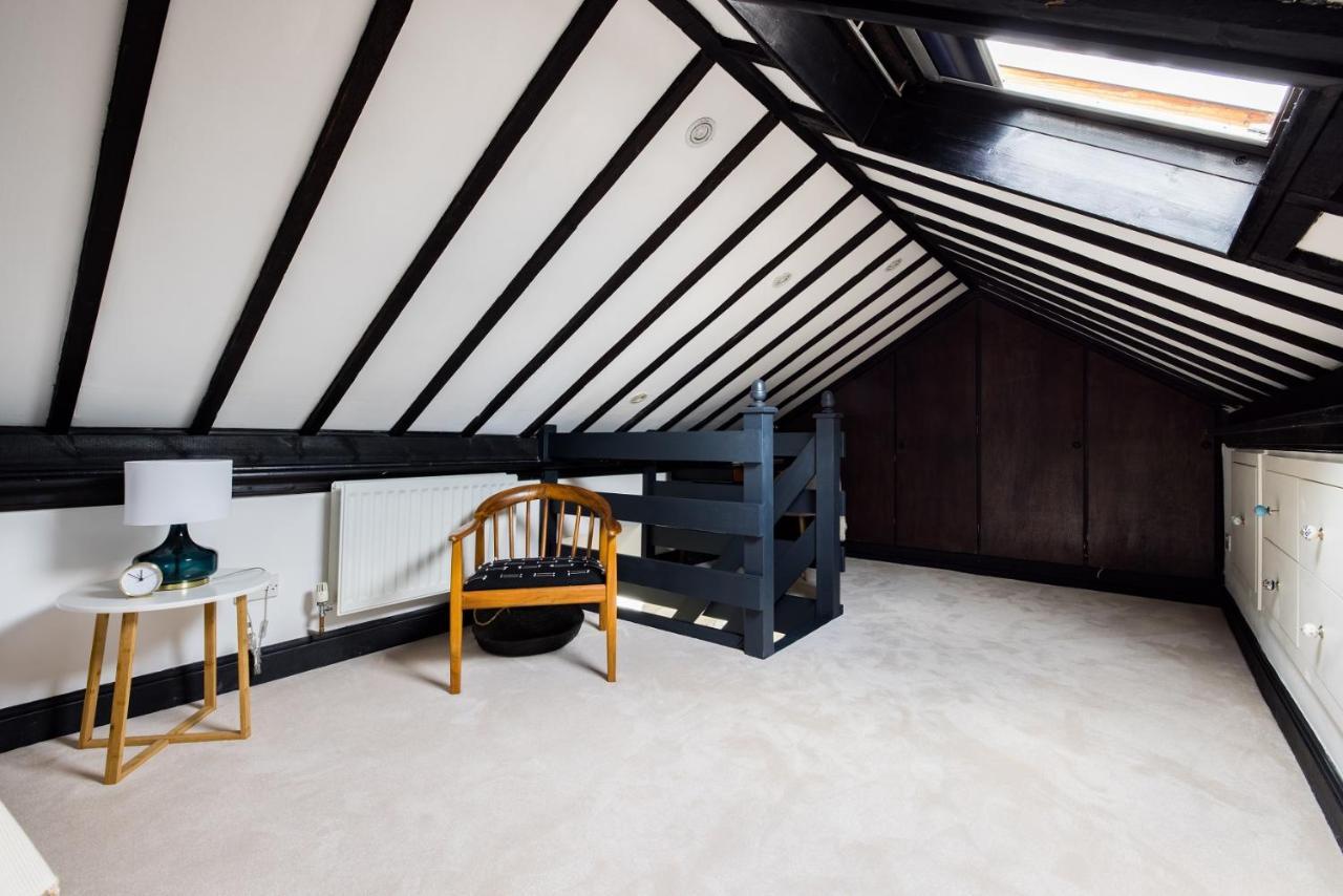 The Bridge Escape - Stylish 2bdr House In The Heart Of *