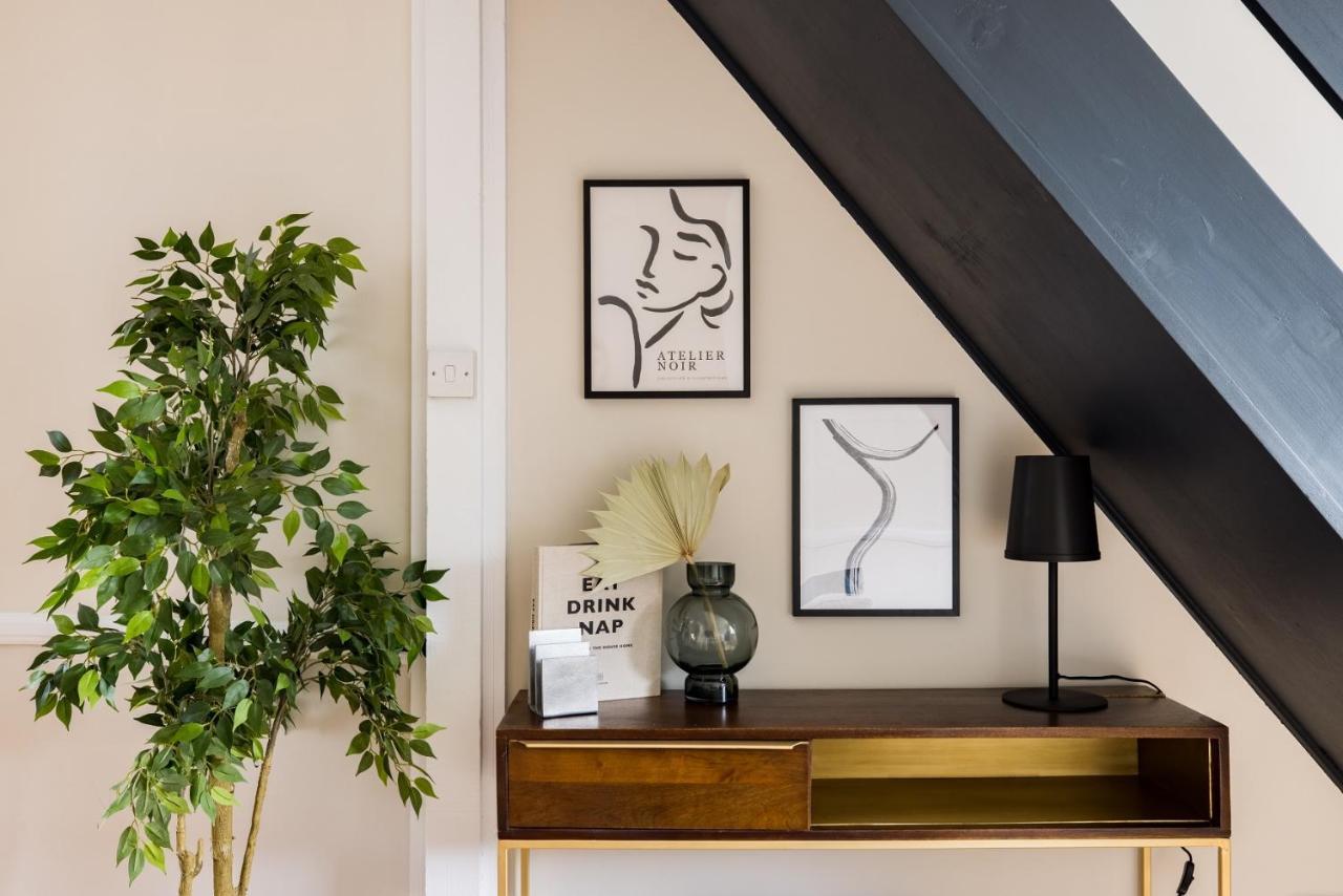The Bridge Escape - Stylish 2bdr House In The Heart Of