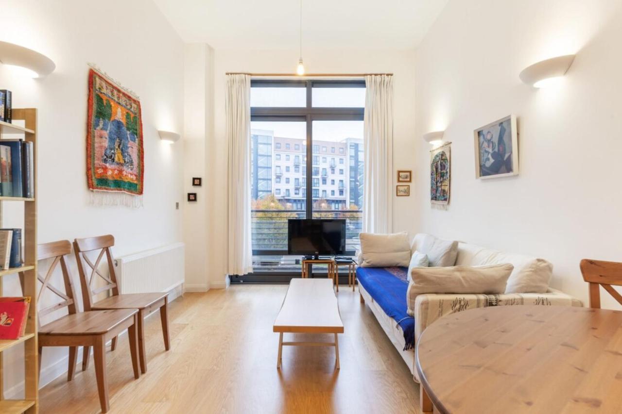 Appartement Beautiful 1 Bedroom In Shepherd's Bush Londen