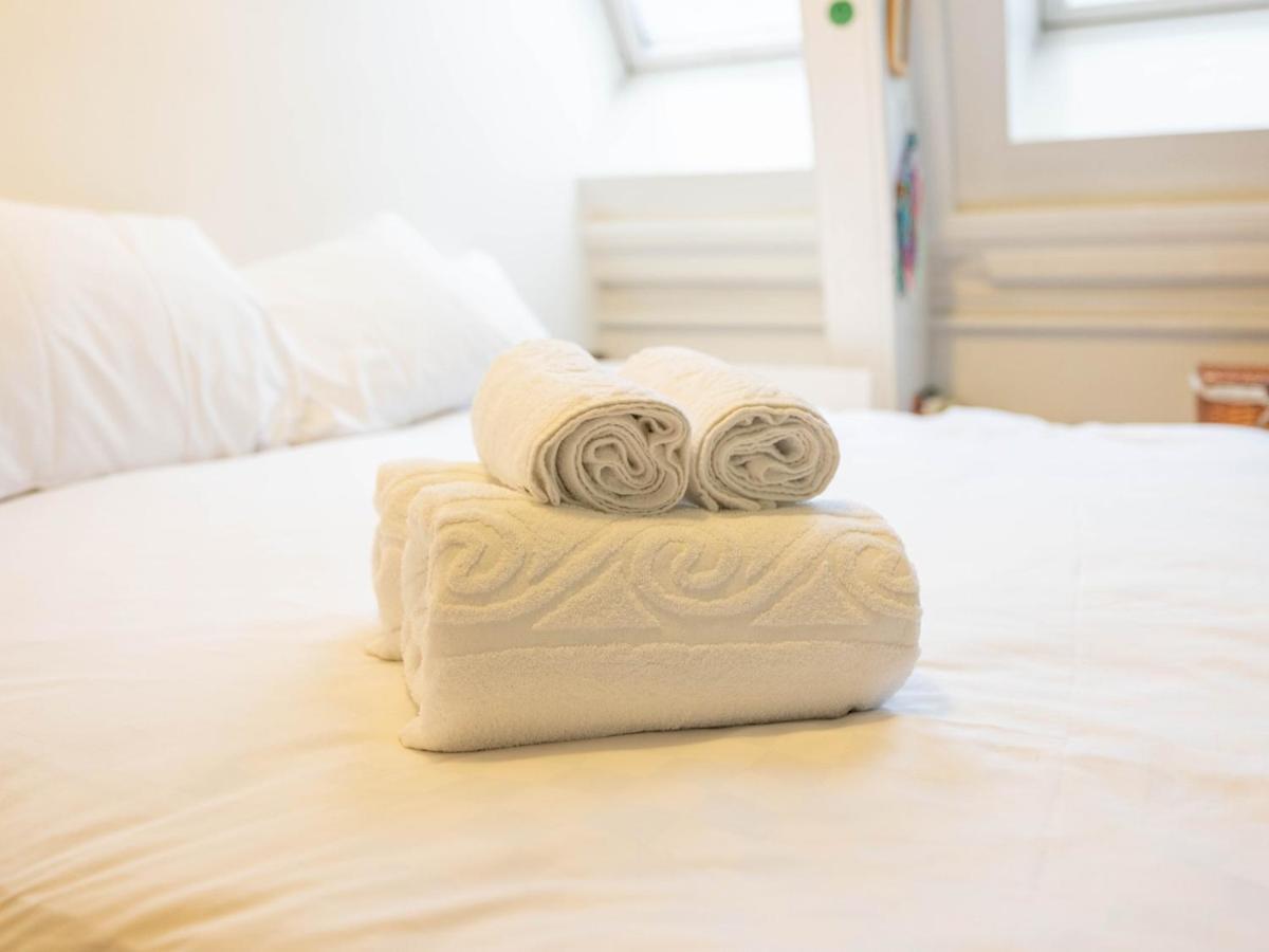 Pass The Keys Beautiful Spacious 2-bed In Converted Church Appartement *