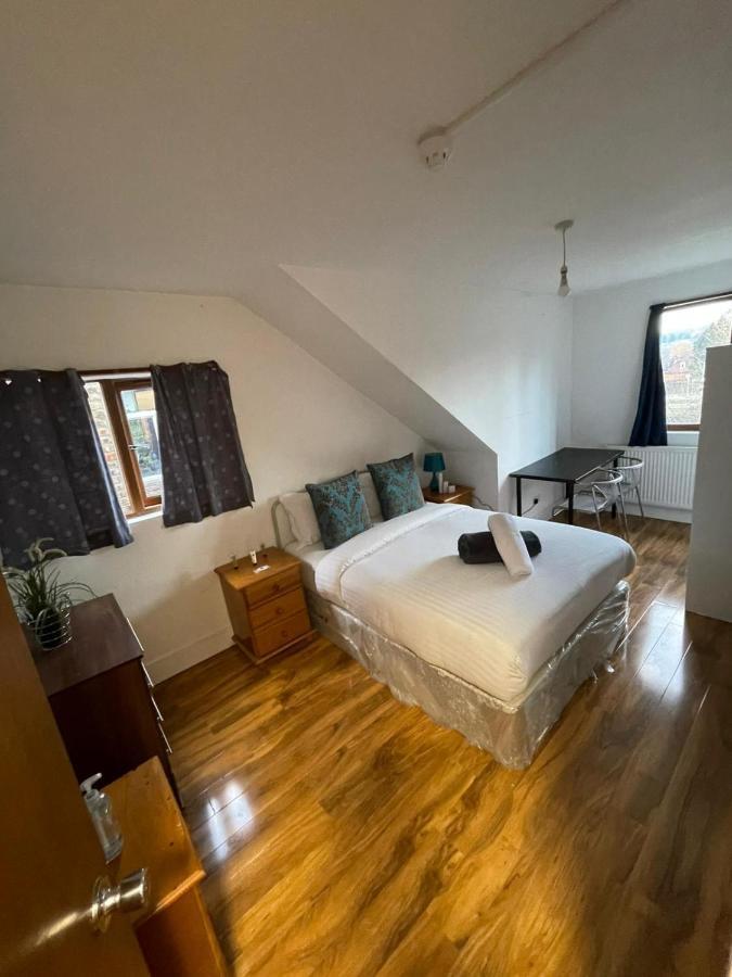 Sw16 Norbury Guest house