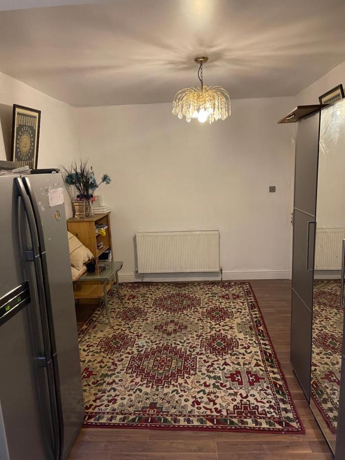 Double Room London Wembley For Rent Londen