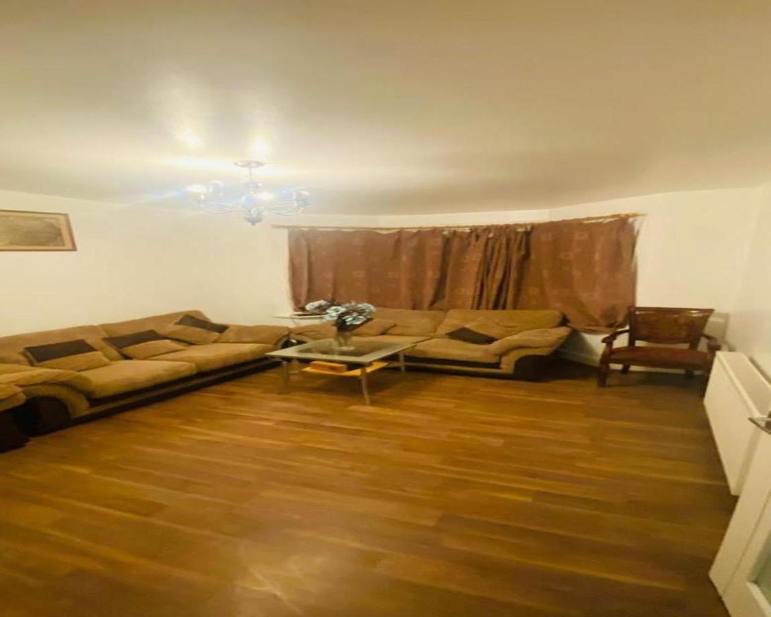 Double Room London Wembley For Rent Accommodatie bij particulieren Londen