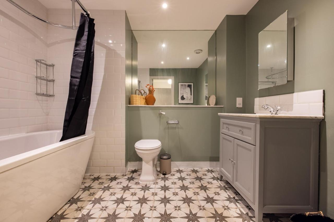 Leilighet The Richmond Upon Thames Escape - Modern 2bdr Flat With Garden And Parking London