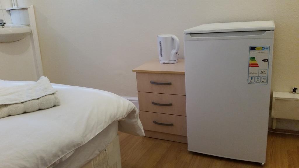 Guest house Riz London