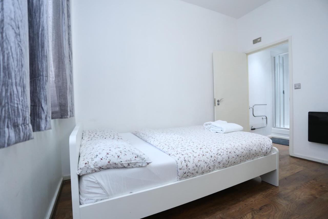 Apartment Gorgeous 2 Bedroom 2 Bathroom Woolwich *