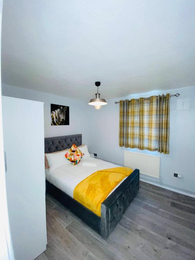 Bright, Spacious, Modern Interior Decor 2 Bedrooms With Amazing Views Apartment *