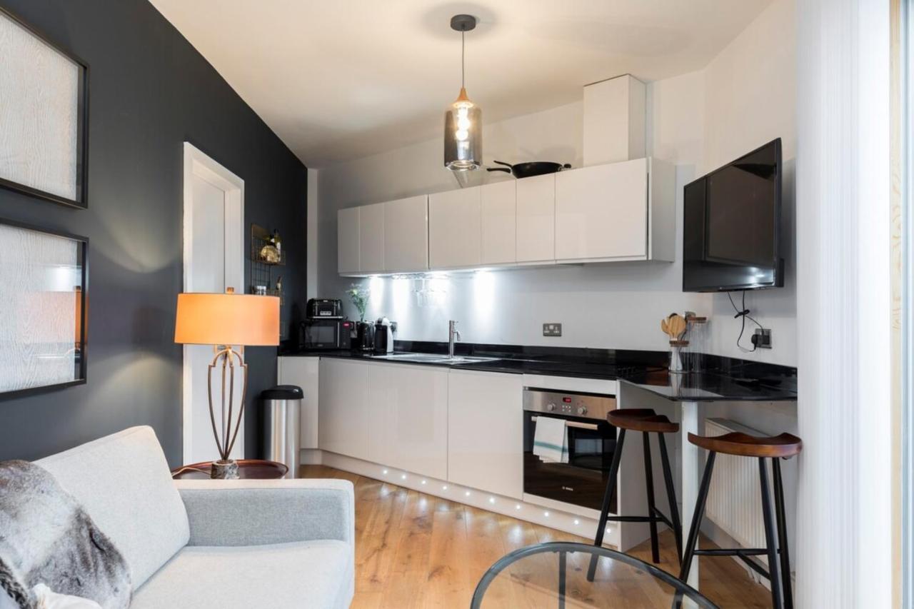 Leilighet Modern & Designed 2 Bed Penthouse Apt Sleeps Five