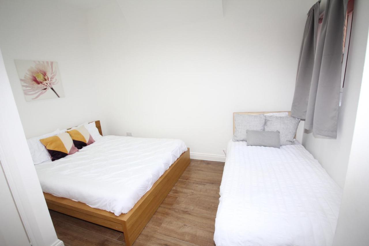Harlesden Road Place * London
