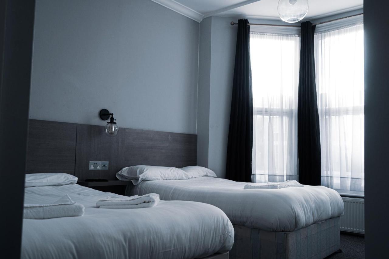 Plaza Hotell 2*