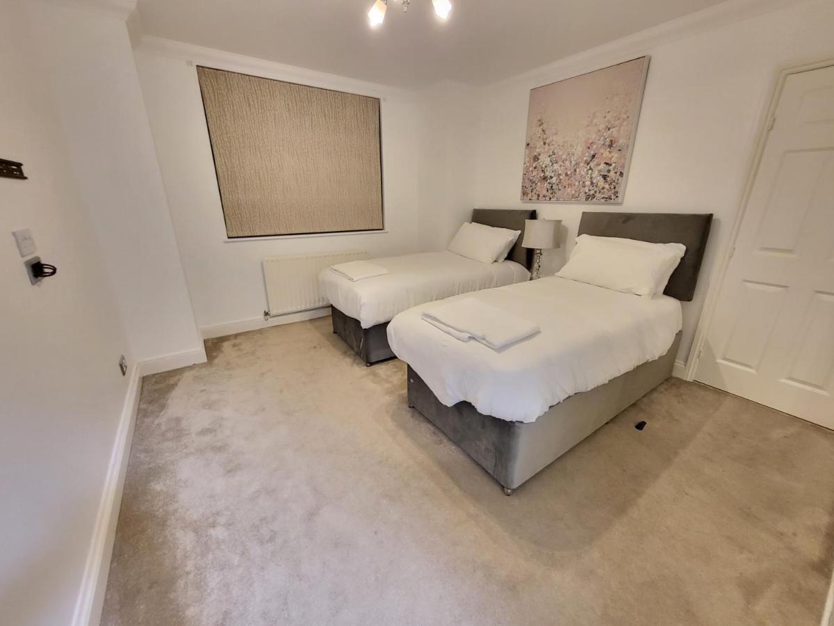 Garland Stylish 2 Bedroom A Minute Walk From Station Apartamento Londres