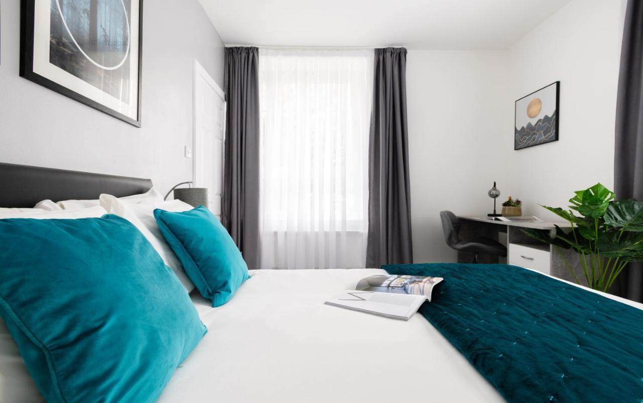 Beautiful 4 Bedroom Next2 Kingscross Apartment *