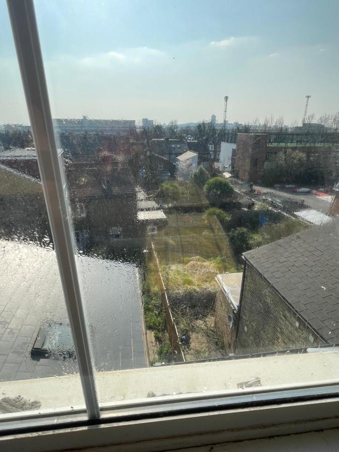 Vibrant & Cosy Near Wembley Leilighet