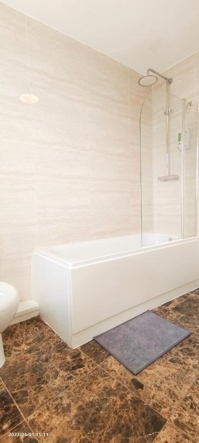 Apartment Acacia Flat 189 In Wembley