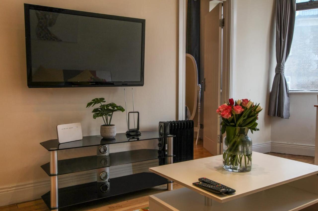 Apartment Rare Gem Close To Transport Links London