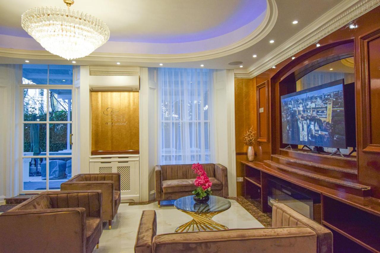 Pembridge Palace Hotell