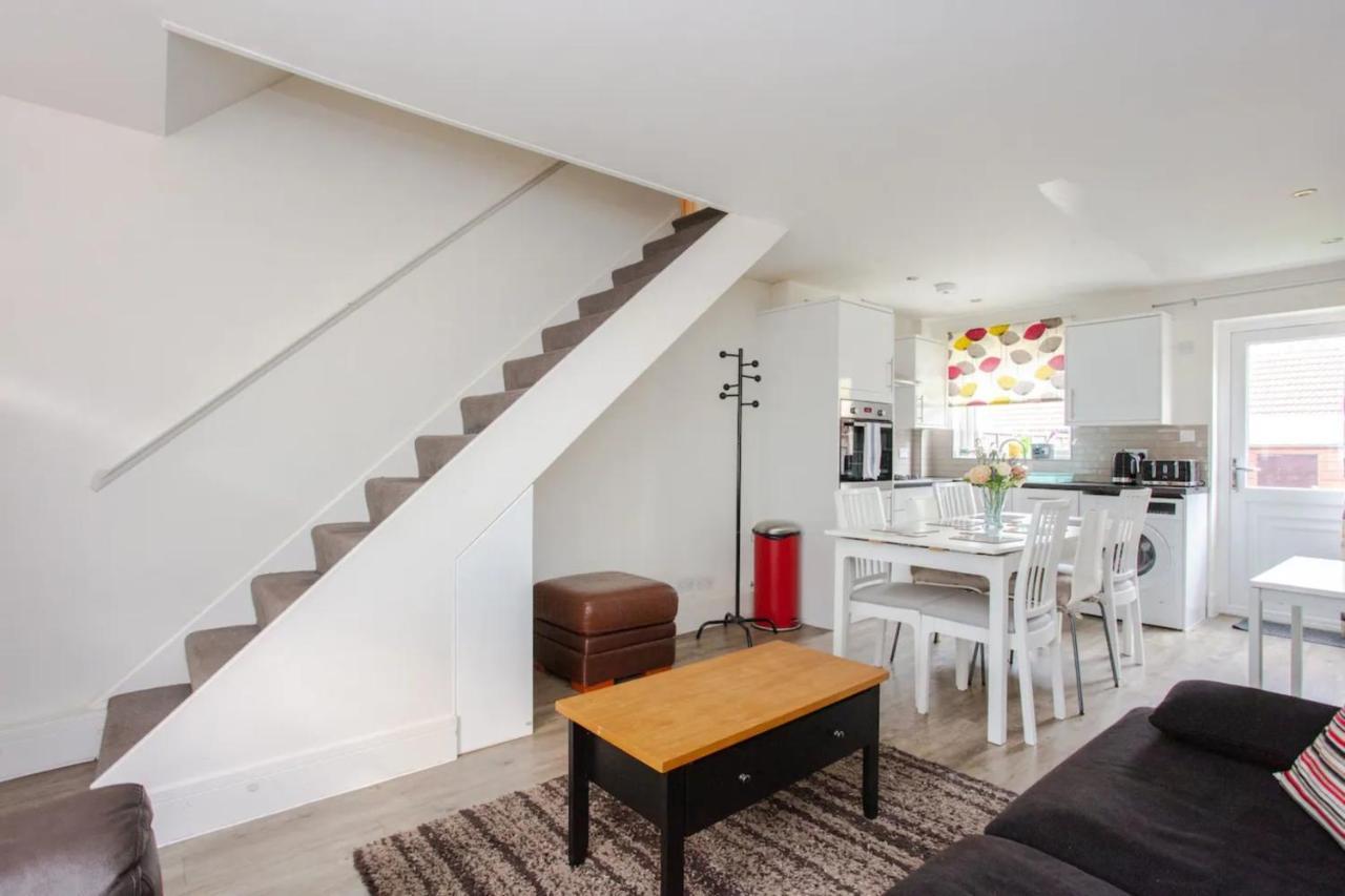 Charming 3 Bedroom With Garden In Peaceful Surrey Quays Londres