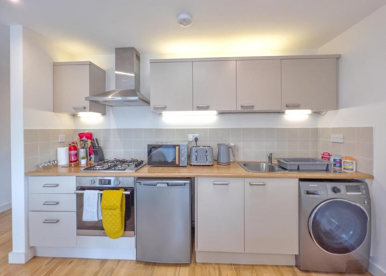 Lovely 1 Bedroom In South East