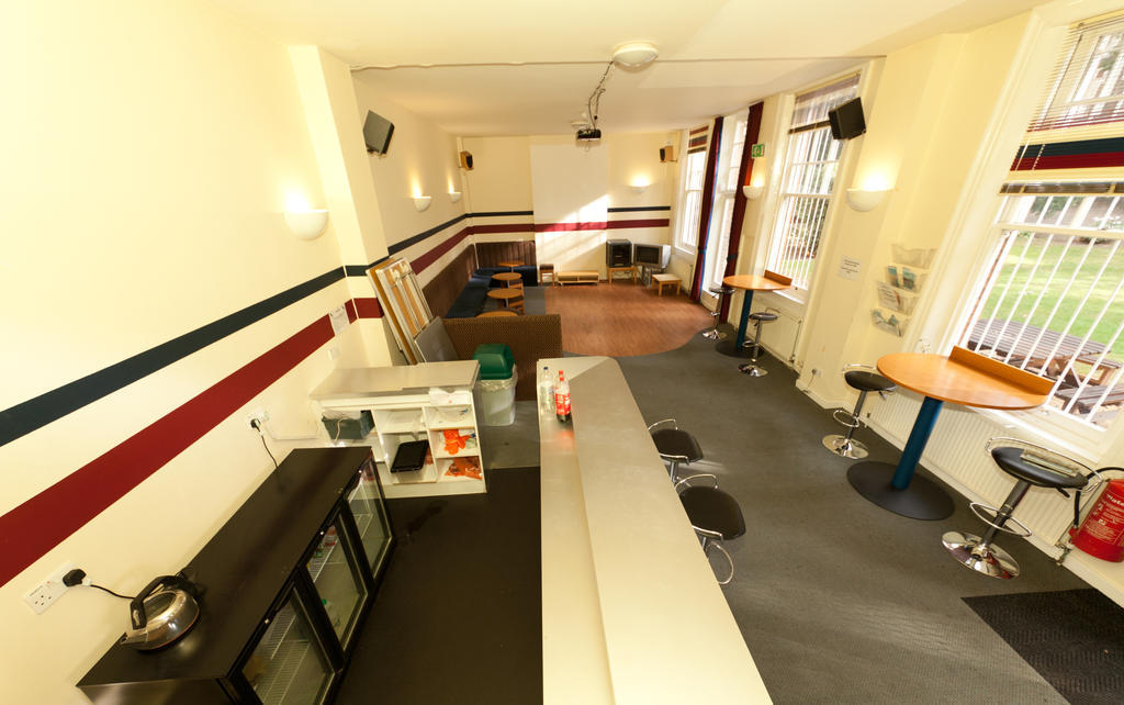 Hostel Evelyn Gardens London