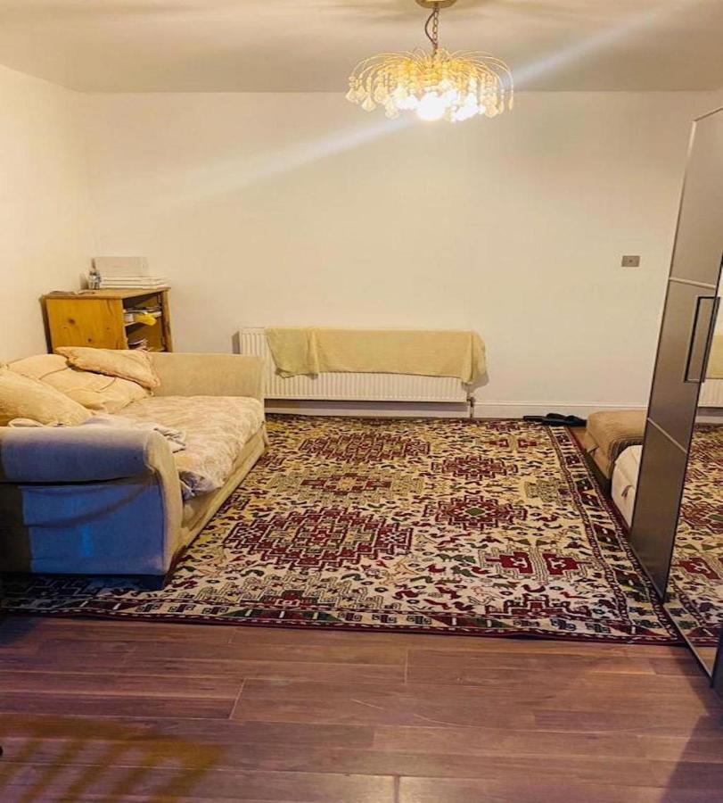 Accommodatie bij particulieren Double Room London Wembley For Rent *