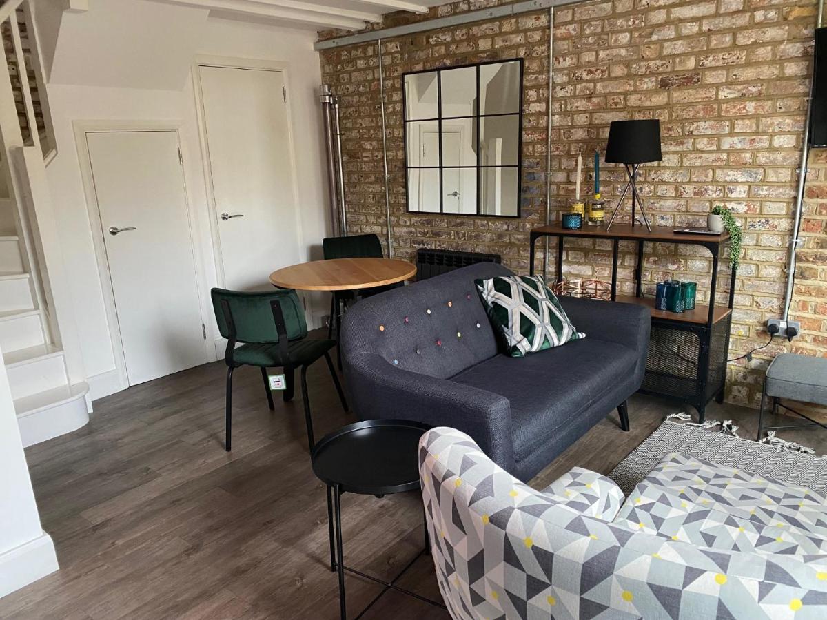 The Old Gin Distillery Est 1850 Apartment *