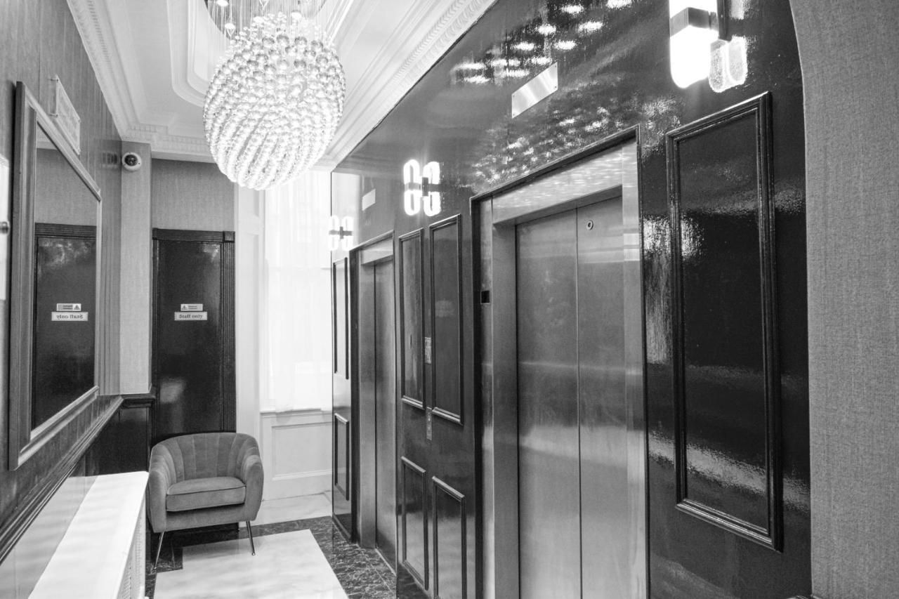 Pembridge Palace Hotell 3*