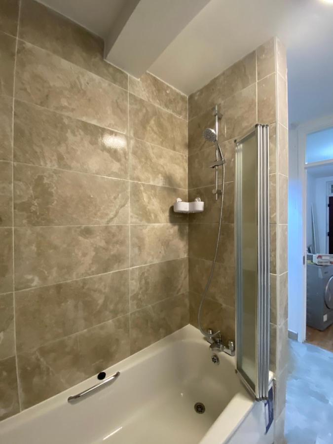 Lovely 2bed In Location