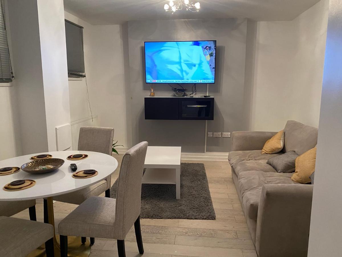 Lovely 2bed In Location London