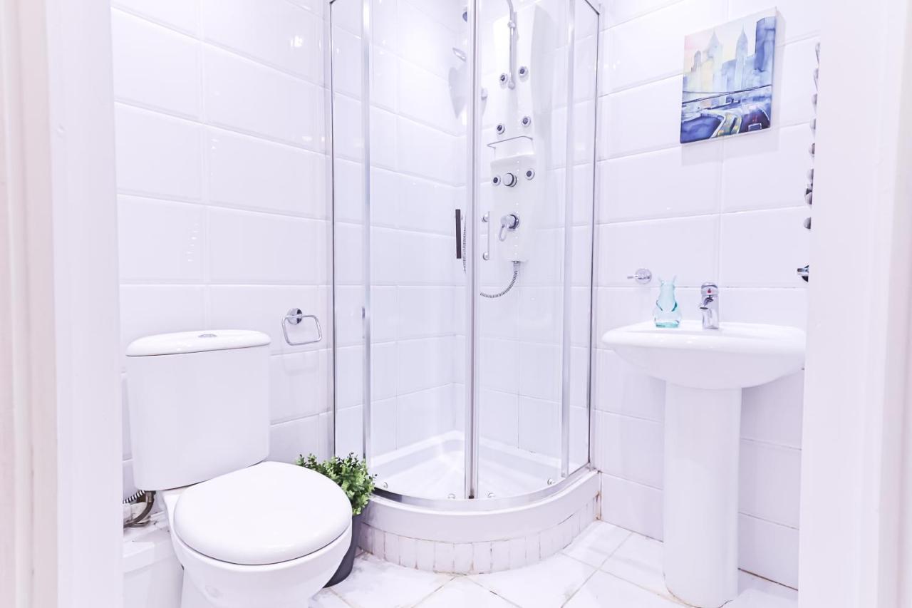 Gorgeous 4 Bedroom 5 Bathrooms House In Marble Arch, Near Oxford Street * Londres