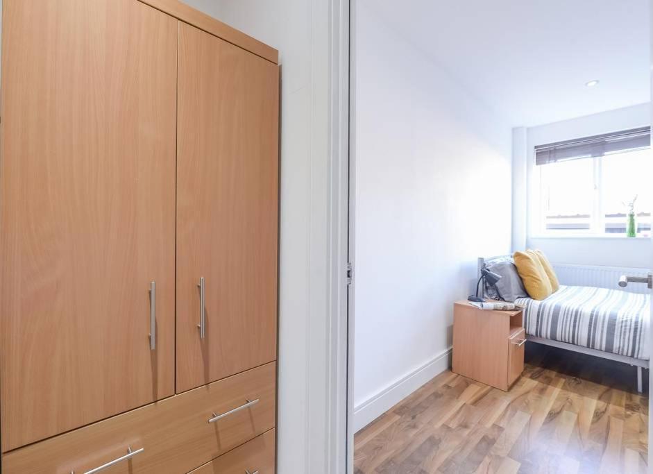 Appartement Sparrow 12 *