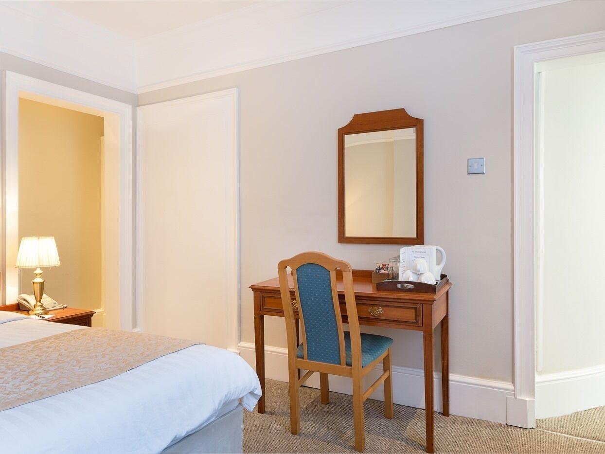 Staunton - 4* London