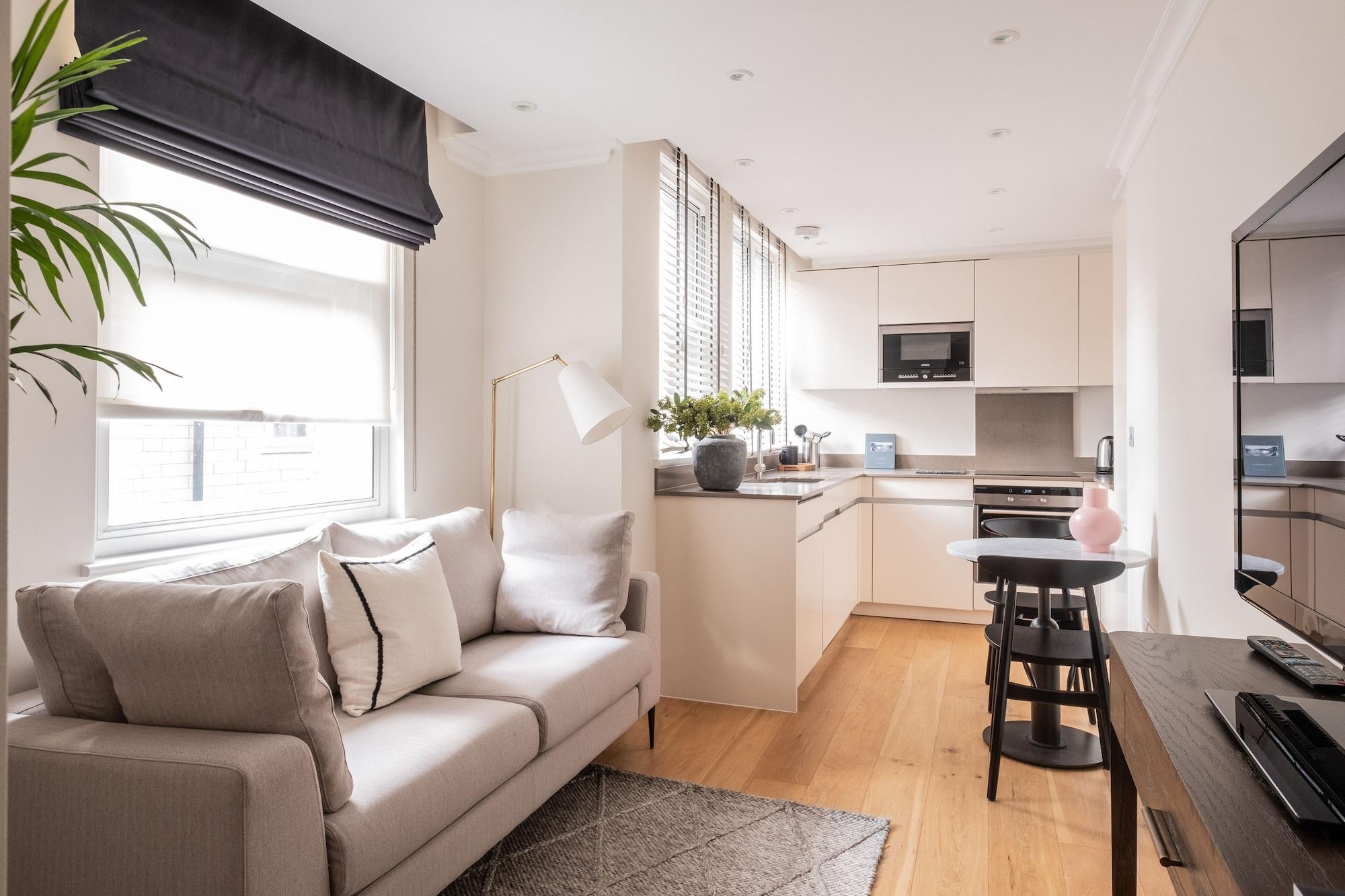 Native Mayfair Apartment *