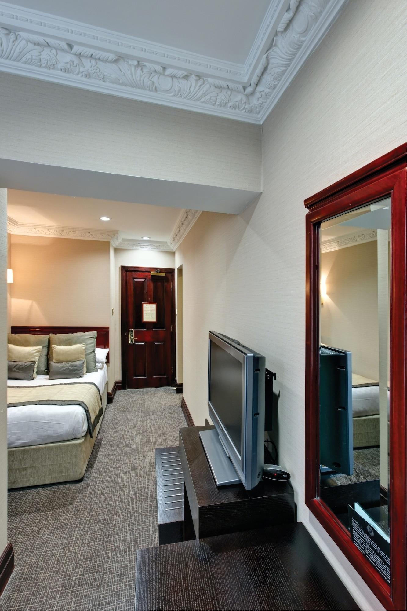 Grange White Hall Hotel London