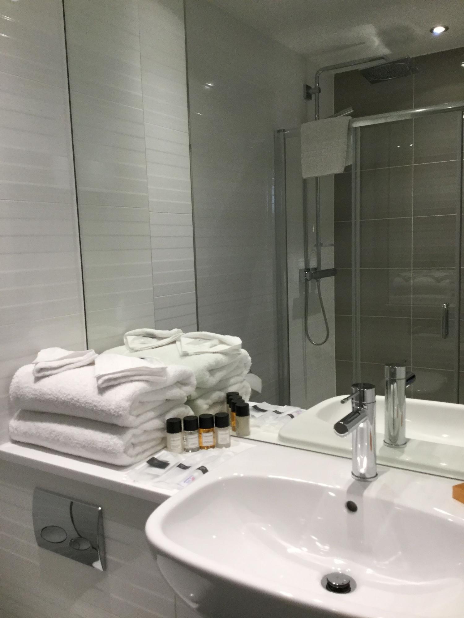 Hotel Mornington Victoria London