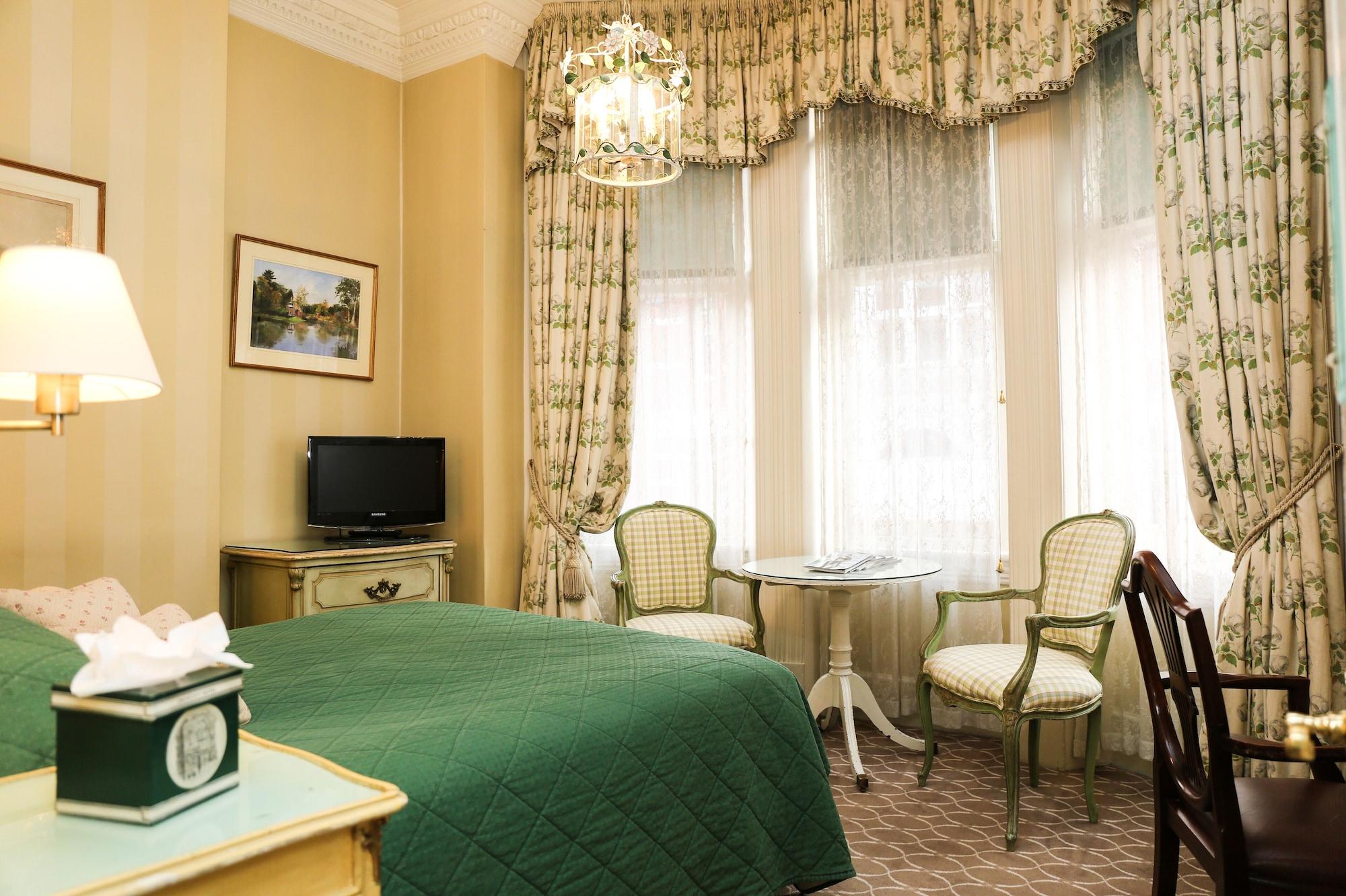 Hotel The Chelsea Townhouse By Iconic Luxury London