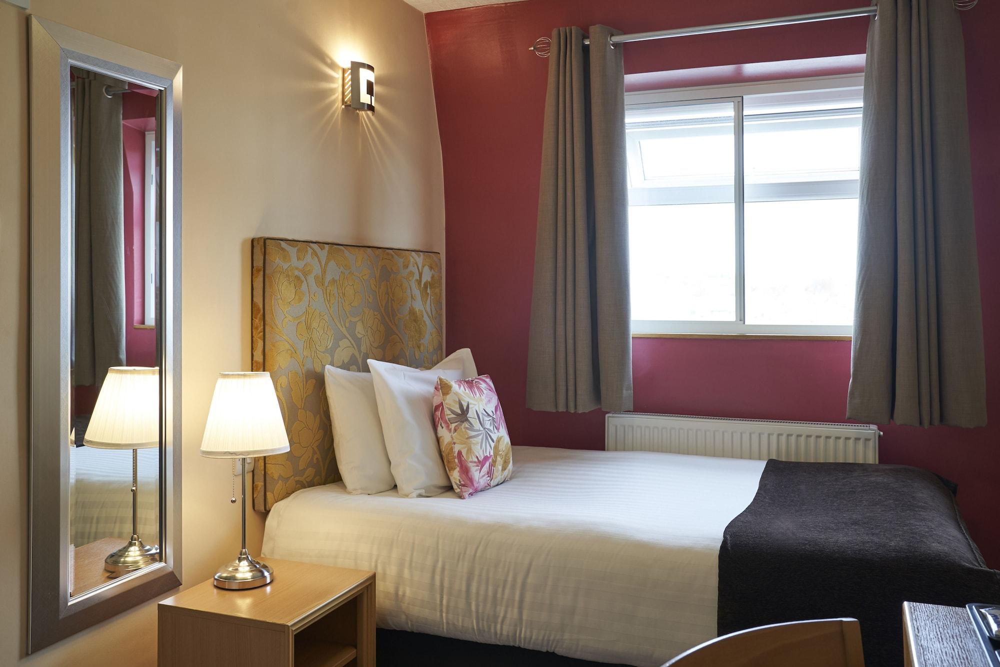 Antoinette Wimbledon Hotel London