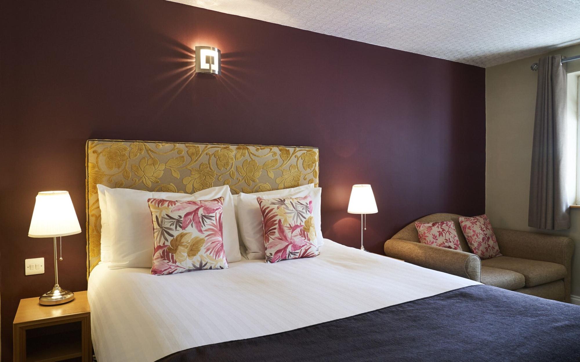 Antoinette Wimbledon London