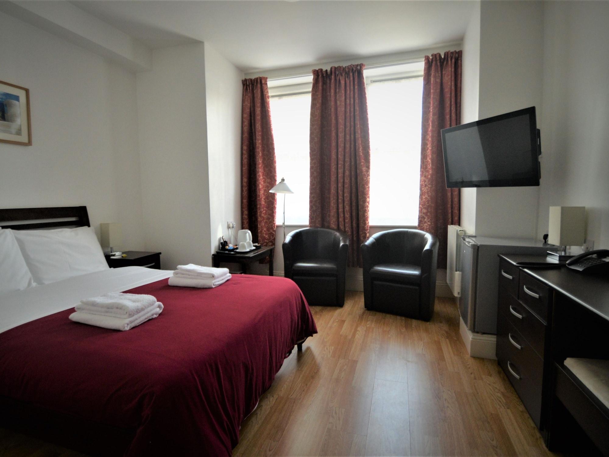 The Gateway Hotel