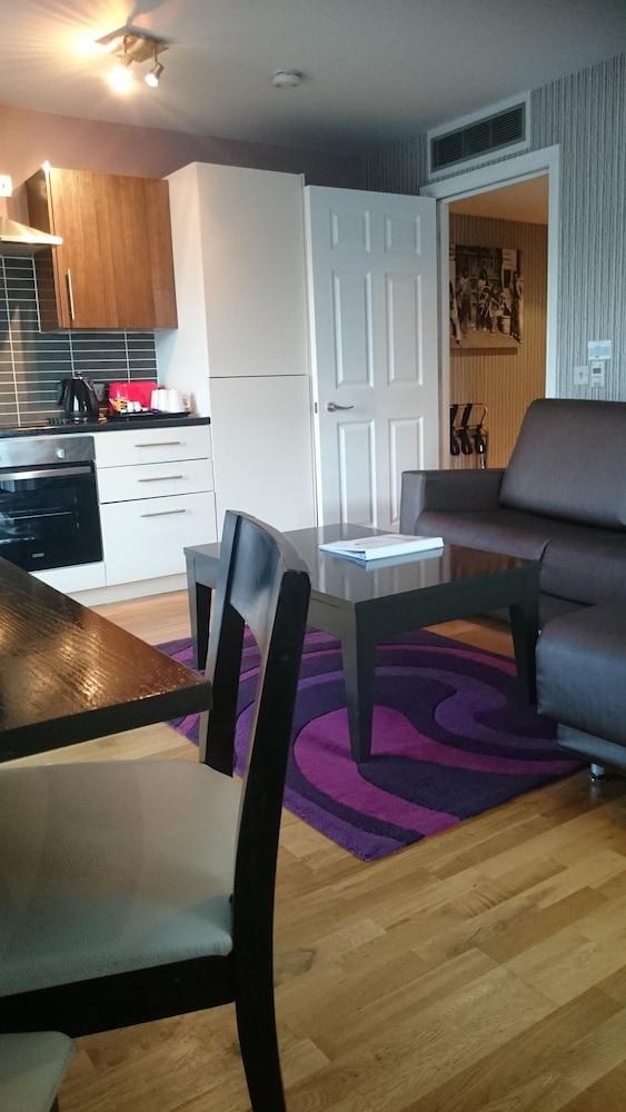 Maitrise Ealing - Apartment