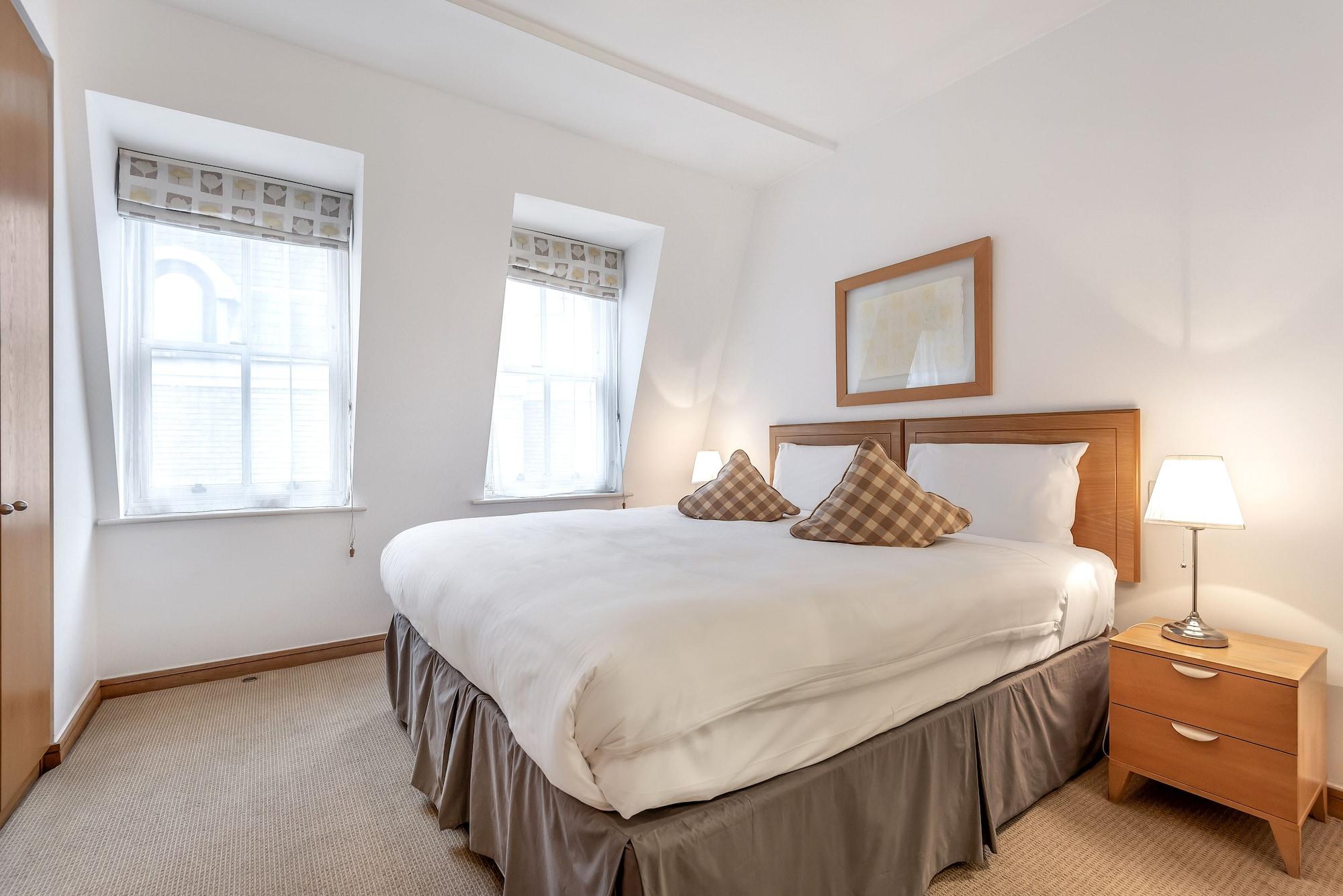 The Kings Wardrobe Serviced By Bridgestreet Apartment London