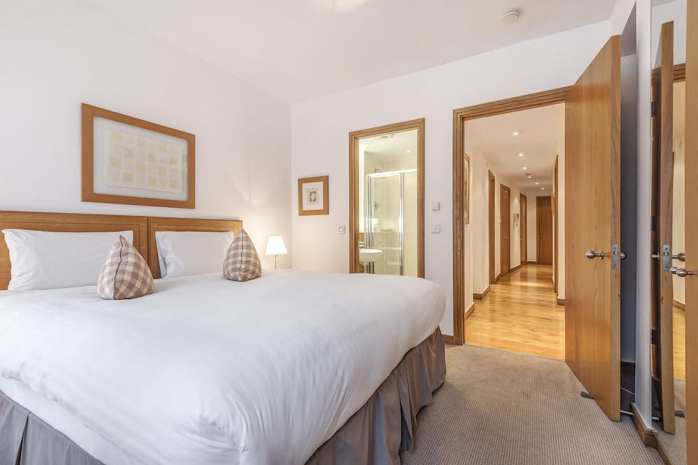 The Kings Wardrobe Serviced By Bridgestreet Apartment London