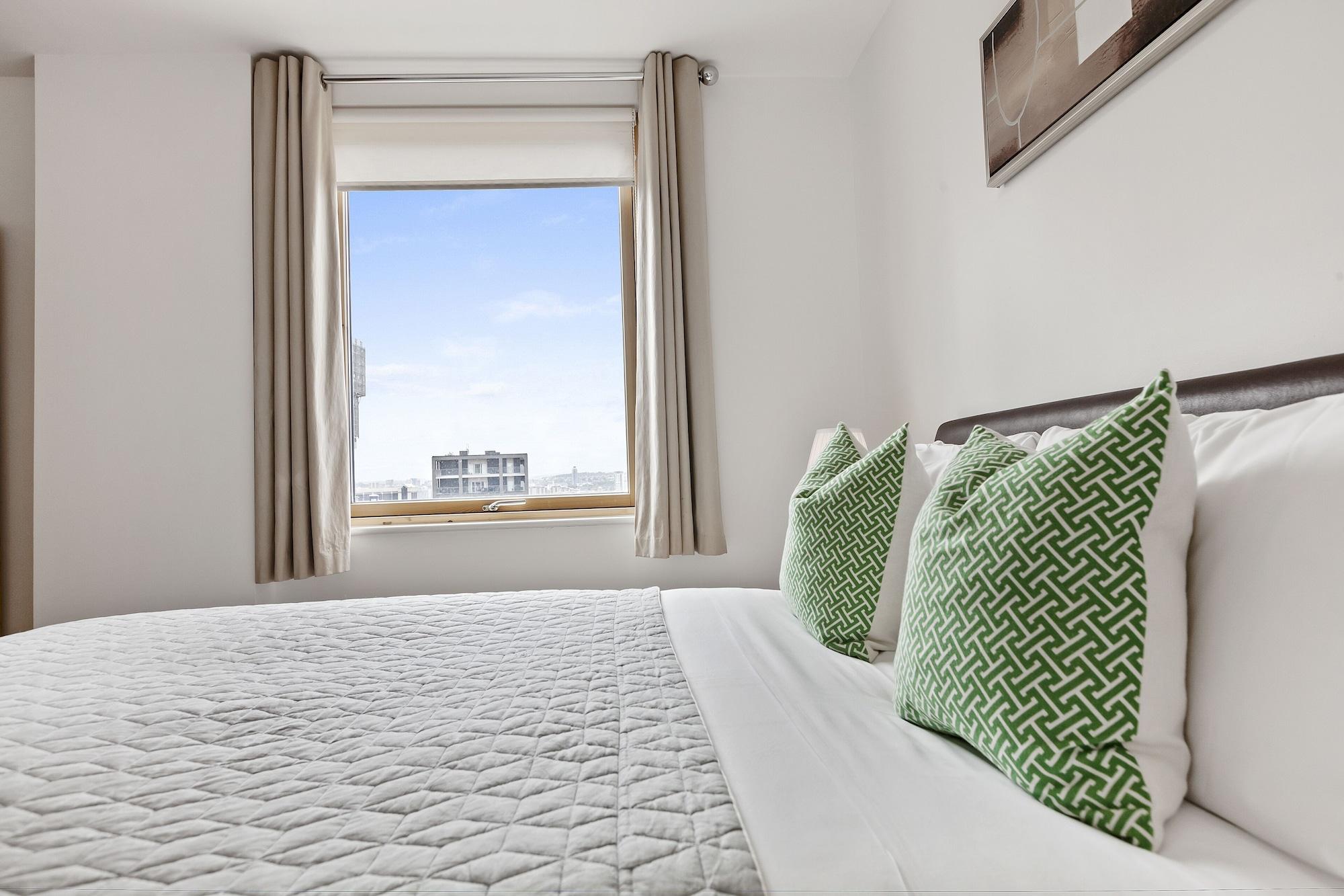 Phoenix Heights By Bridgestreet Apartment