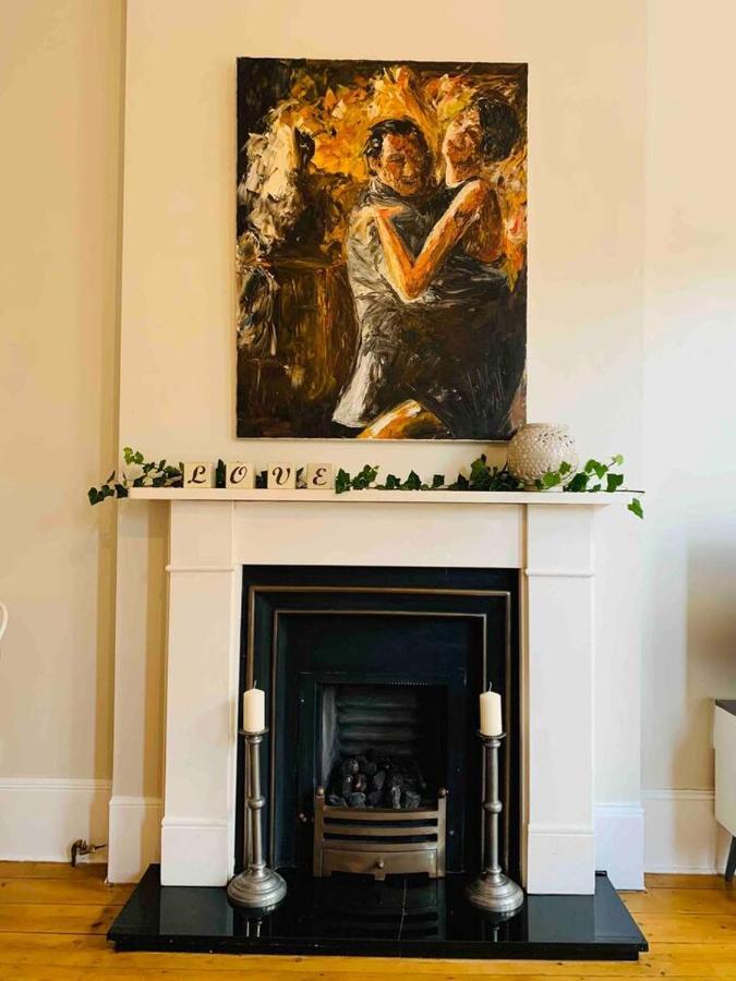 Luxury Fulham Flat With 5* Touches Nr River Thames Appartement