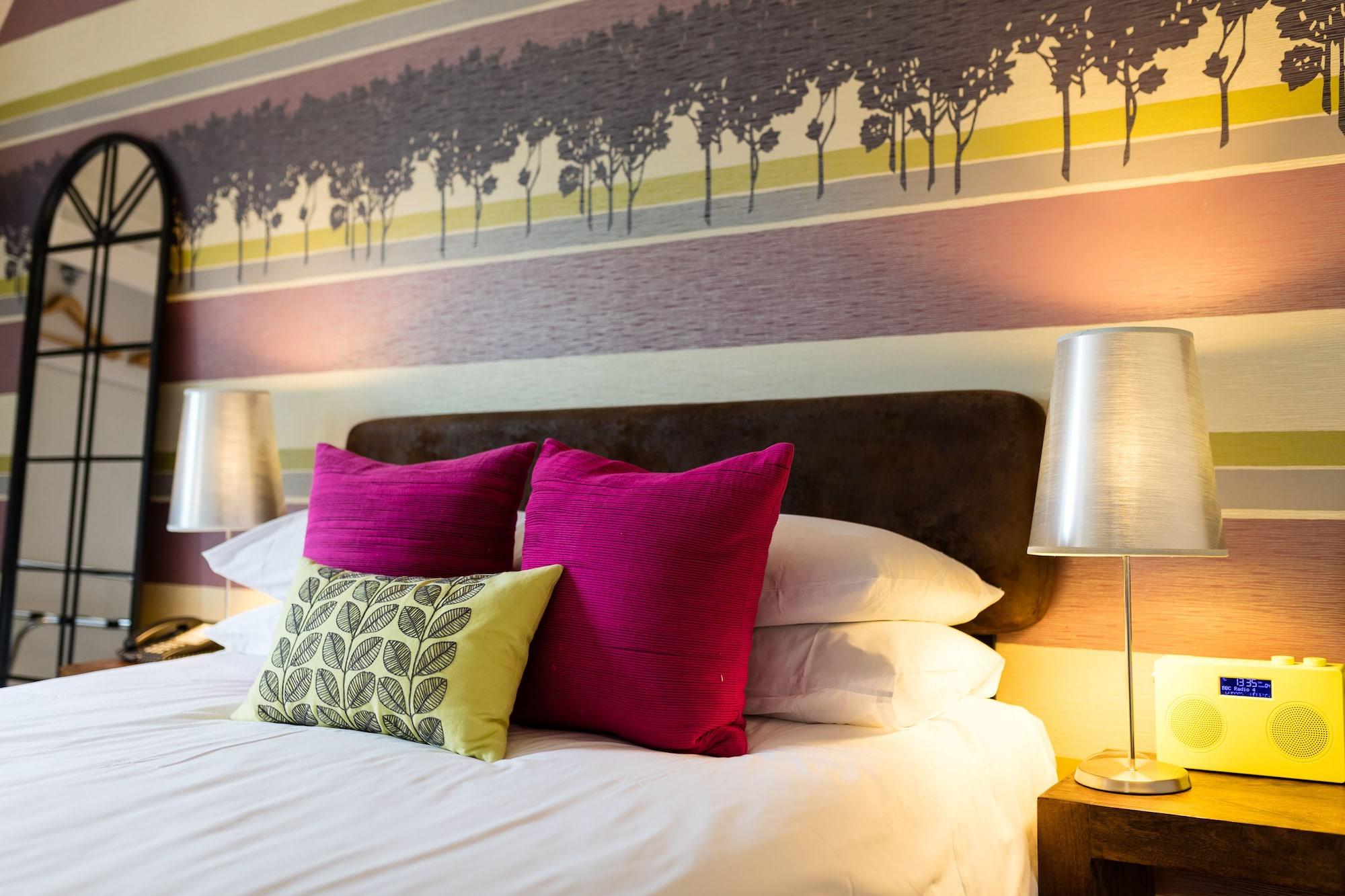 The Victoria 4* London