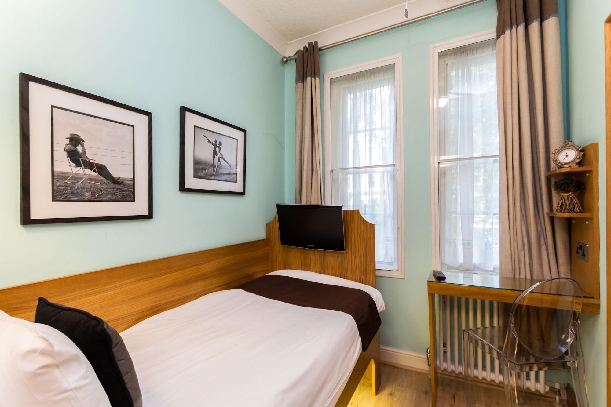 Arosfa By Compass Hospitality 3* London